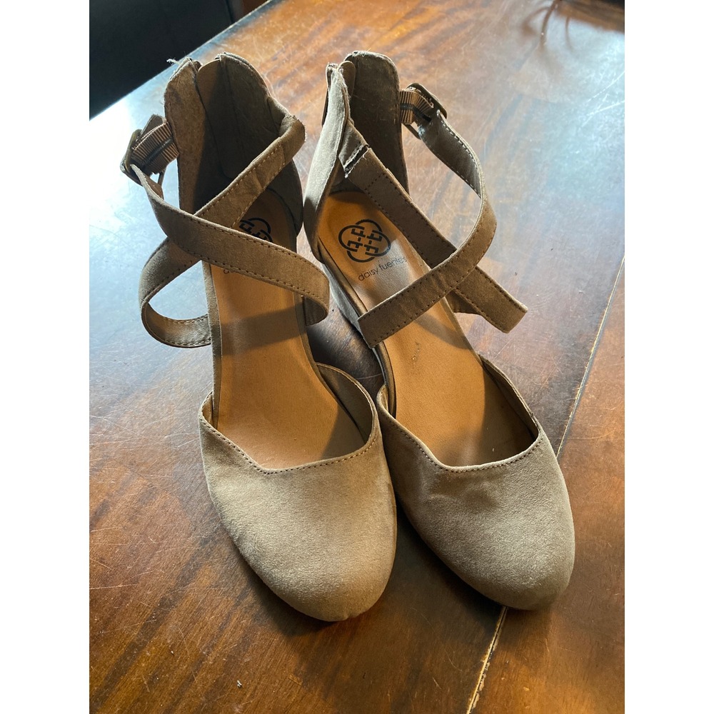 Daisy Fuentes‎ Tala Taupe Faux Suede Wedge Heels Ankle Strap Shoes Womens 8M